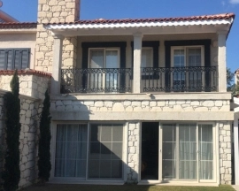 İzmir Alaçatı'da Kiralık Müstakil Havuzlu Villa