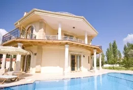İZMİR ÇEŞME DE KİRALIK LUX MÜSTAKİL HAVUZLU VİLLA