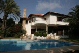 BODRUM TÜRKBÜKÜNDE HAVUZLU LÜKS VİLLA