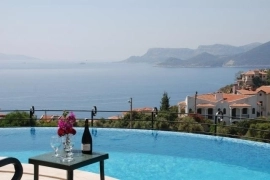 ANTALYA KAŞ DA  KİRALIK HAVUZLU  LUX TATİL VİLLASI 