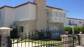 İzmir Çeşme Alaçatı'da haftalık kiralik ozel havuzlu mustakil  villa