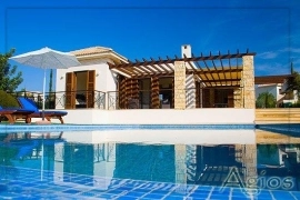 Antalya Konyaaltın'da Lüks Haftalık Kiralık Villa