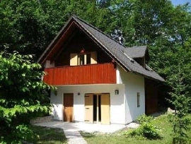 KARTALKAYADA KAYAK MERKEZİNE YAKIN GÜNLÜK KİRALIK DAĞ EVİ